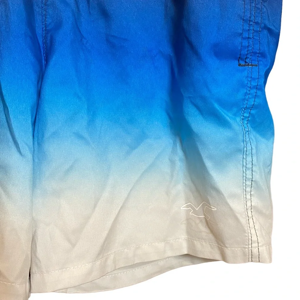 Hollister Men's Blue & White Ombre Swim Trunks Shorts‎ Size XS